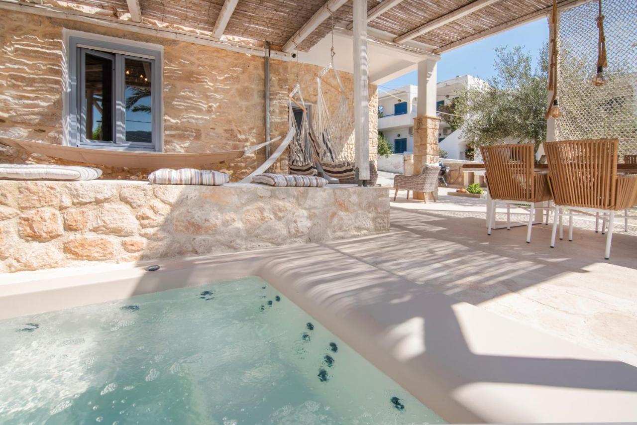 Terra E Sole Spa Suite Aegina Vathi  Exterior photo